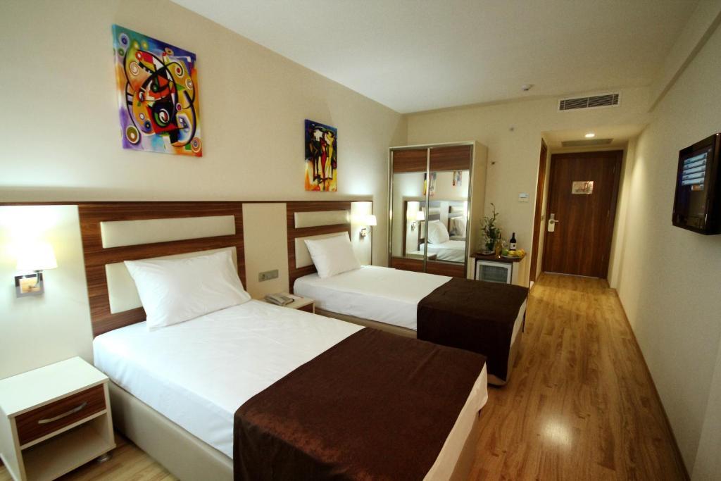 Palmcity Hotel Turgutlu Room photo