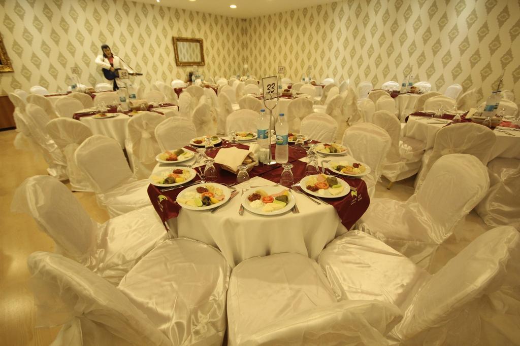 Palmcity Hotel Turgutlu Exterior photo